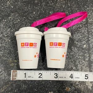 DUNKIN DONUTS 2011 HOLIDAY ORNAMENT HAPPY HOLIDAYS TAKE OUT COFFEE CUP